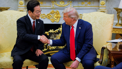 O presidente estadounidense, Donald Trump e o presidente surcoreano, Lee Jae-myung/Brian Snyder/Reuters