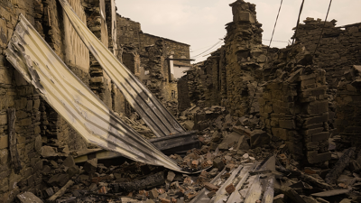 Vista das casas destruidas tras o incendio en San Vicente de Arriba, Ourense/Adrián Irago/Europa Press