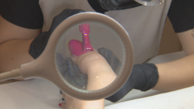 O TPO e o DMPT está presente nalgúns xeles e esmaltes utilizados en manicuras semipermanentes