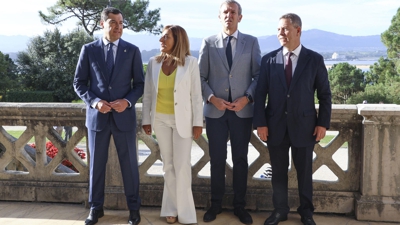 Os presidentes de Andalucía, Cantabria, Galicia e Castela-A Mancha, este mércores en Santander (EFE/Celia Agüero Pereda)