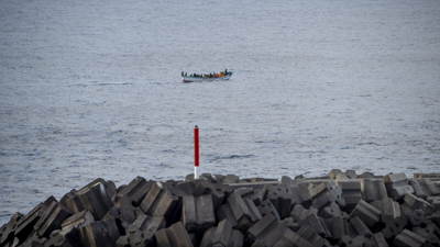 Un caiuco a súa chegada ao porto da Restinga/Foto de arquivo/ Antonio Sempere/Europa Press