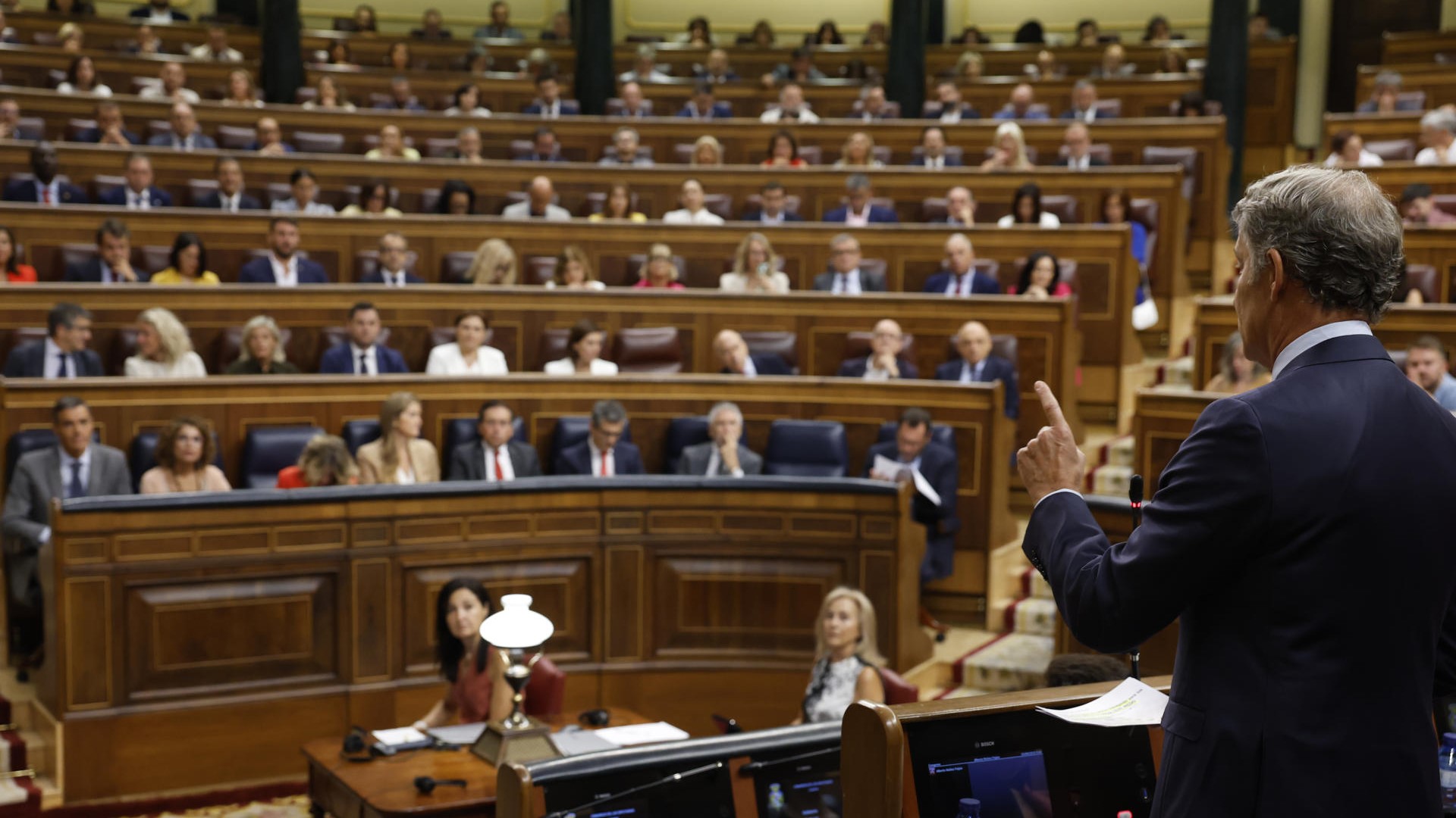 Sánchez e Feijóo, durante a sesión deste mércores ( EFE / J. J. Guillén)