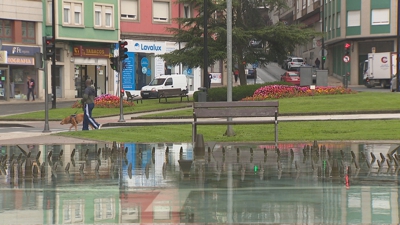 O estanco onde se refuxiaron os nenos, na luguesa praza da Fonte dos Ranchos