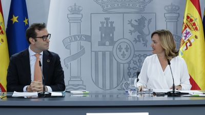 Pilar Alegría e Carlos Cuerpo, este martes tras o consello de ministros (EFE/JJ Guillén)