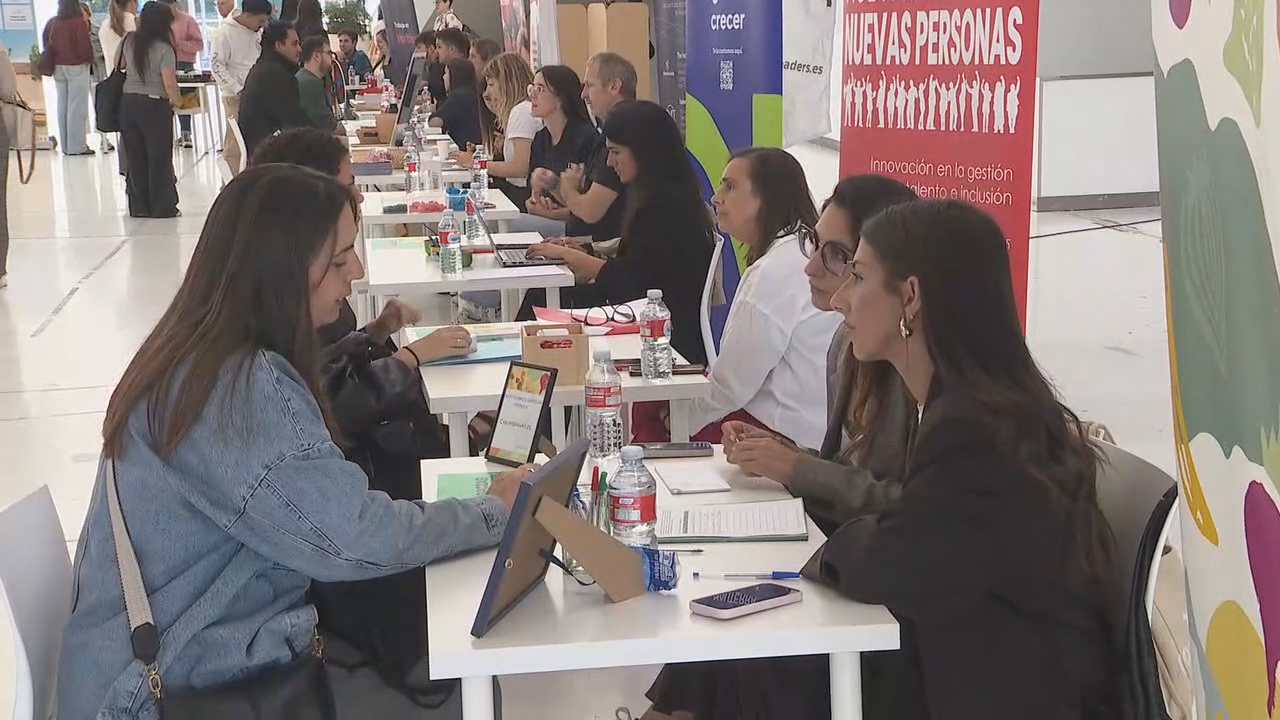 Empresas de distintos sectores preséntanlles as súas ofertas de maneira directa aos aspirantes