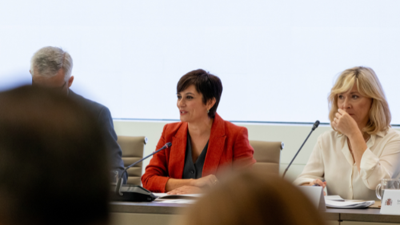 A ministra de vivenda na reunión sectorial do 2024