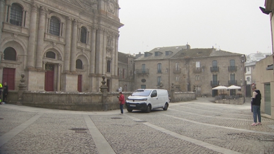 A Praza Pío XII de Lugo foi escenario dunha das pelexas cun mozo ferido trasladado ao hospital