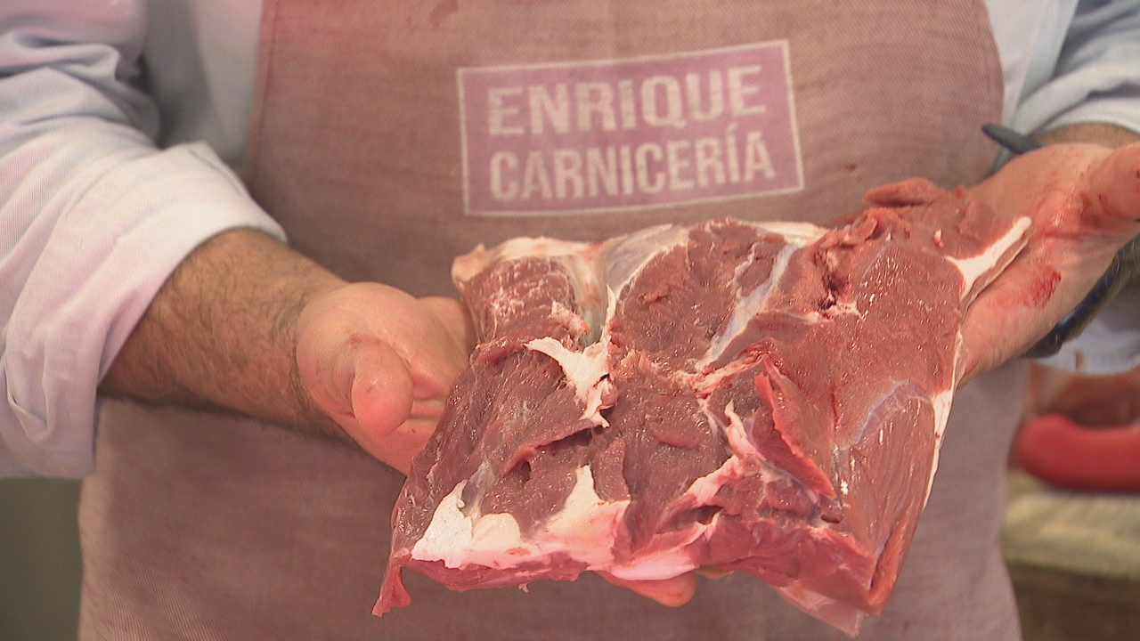 A carnicería burelá dispón deste produto estacional todo o ano agás na primavera