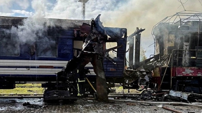 O tren alcanzado por un dron ruso. VÍA REUTERS