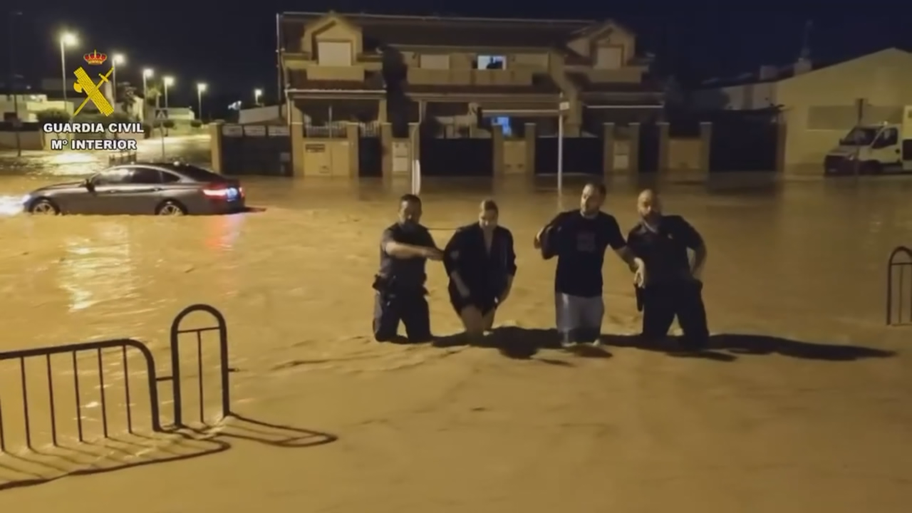 Evacuacións de madrugada en localidades de Murcia