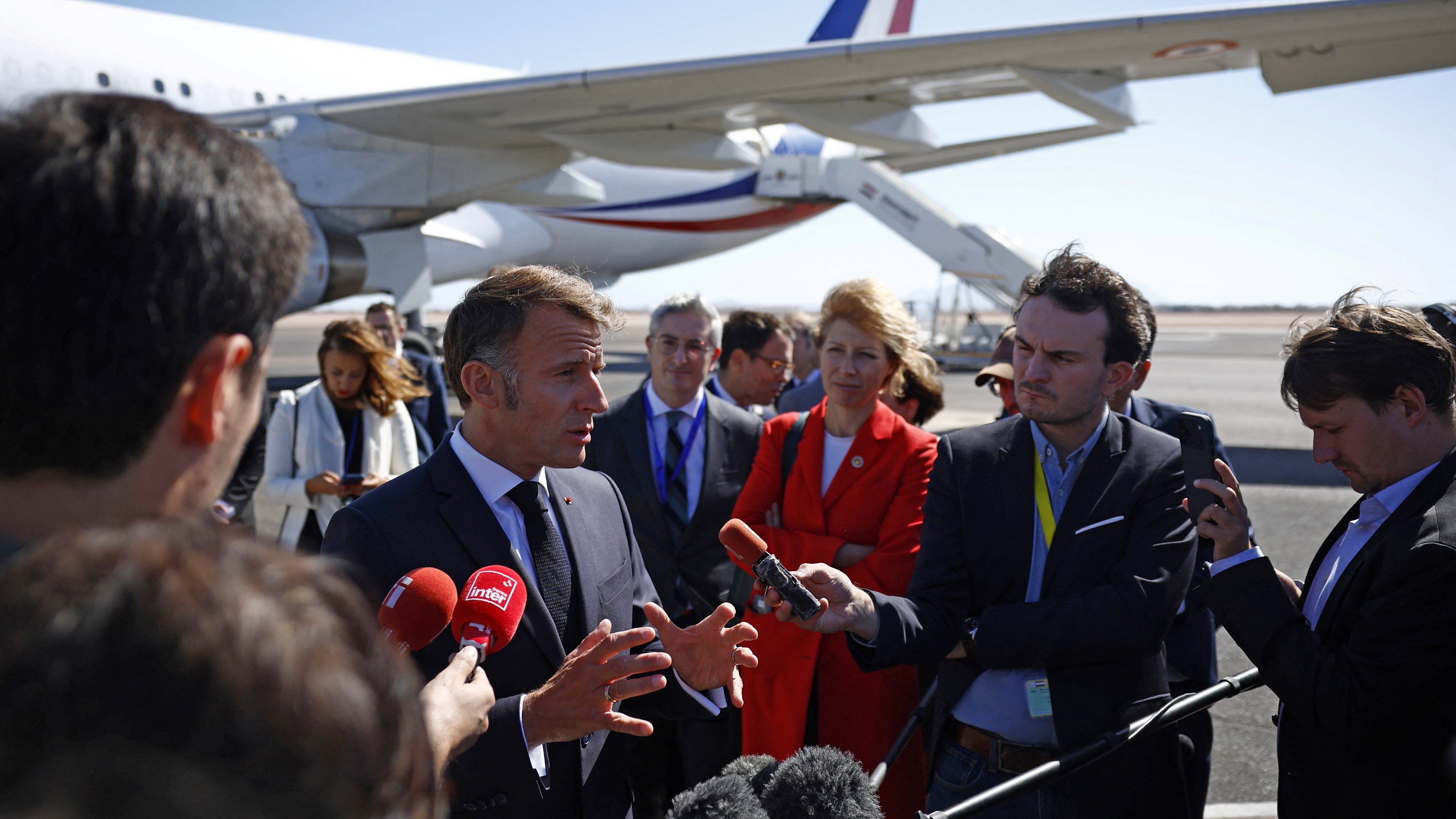 Emmanuel Macron este luns en Sharm el-Sheikh (Yoam Valat/Pool vía Reuters)