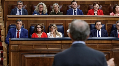 Pedro Sánchez e Núñez Feijóo na última sesión de control no Congreso (EFE/Chema Moya)