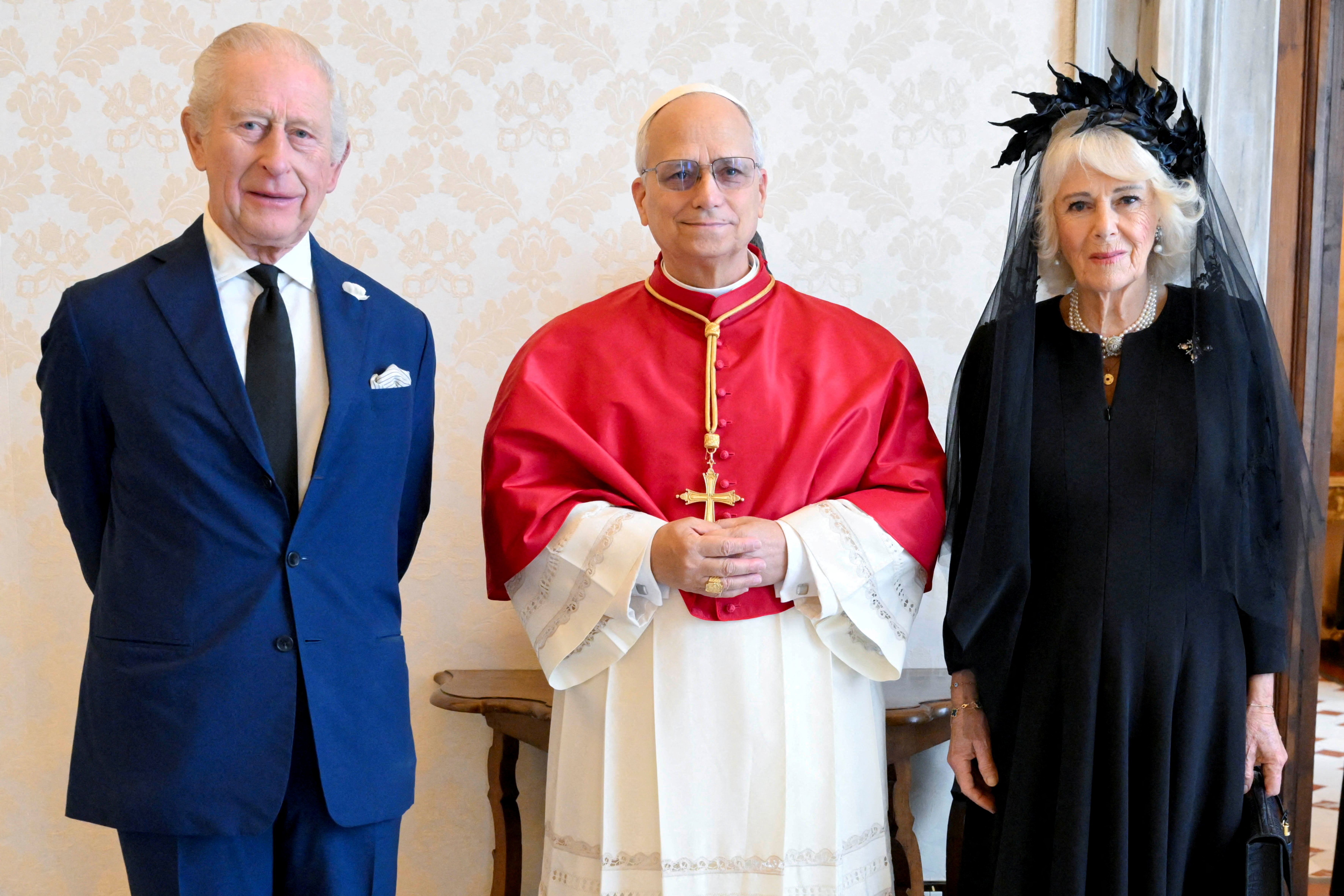 O papa recibiu os reis en audiencia privada no Palacio Apostólico. Reuters
