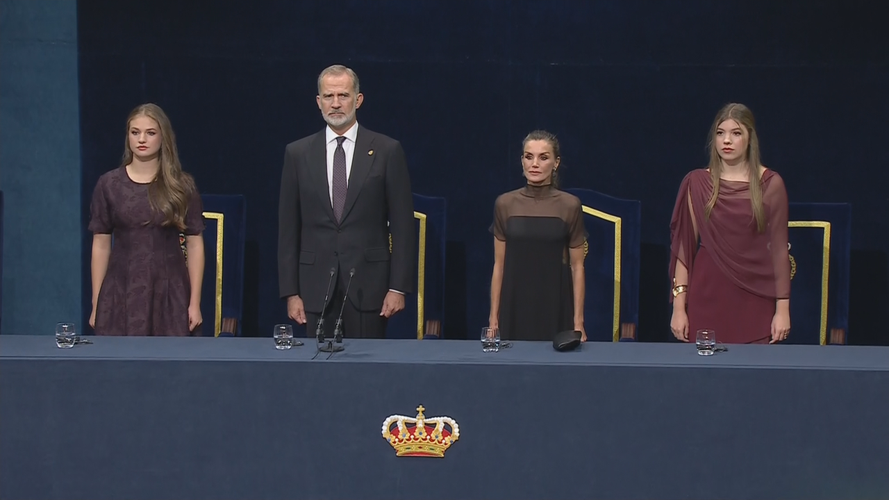 A familia real, durante a cerimonia de entrega dos Premios Princesa de Asturias de 2025