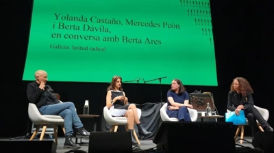 Momento da conversa 'Galicia: Latitude Radical' celebrada este sábado en Kosmopolis, no CCCB. Foto:@cccb_barcelona