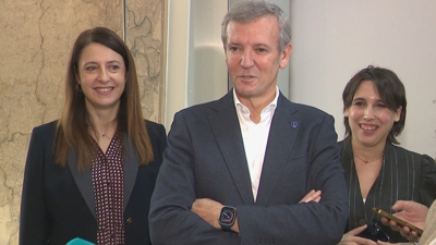 Rueda, coas conselleiras de Medio Rural e Infraestruturas, nun acto este martes en Santiago de Compostela