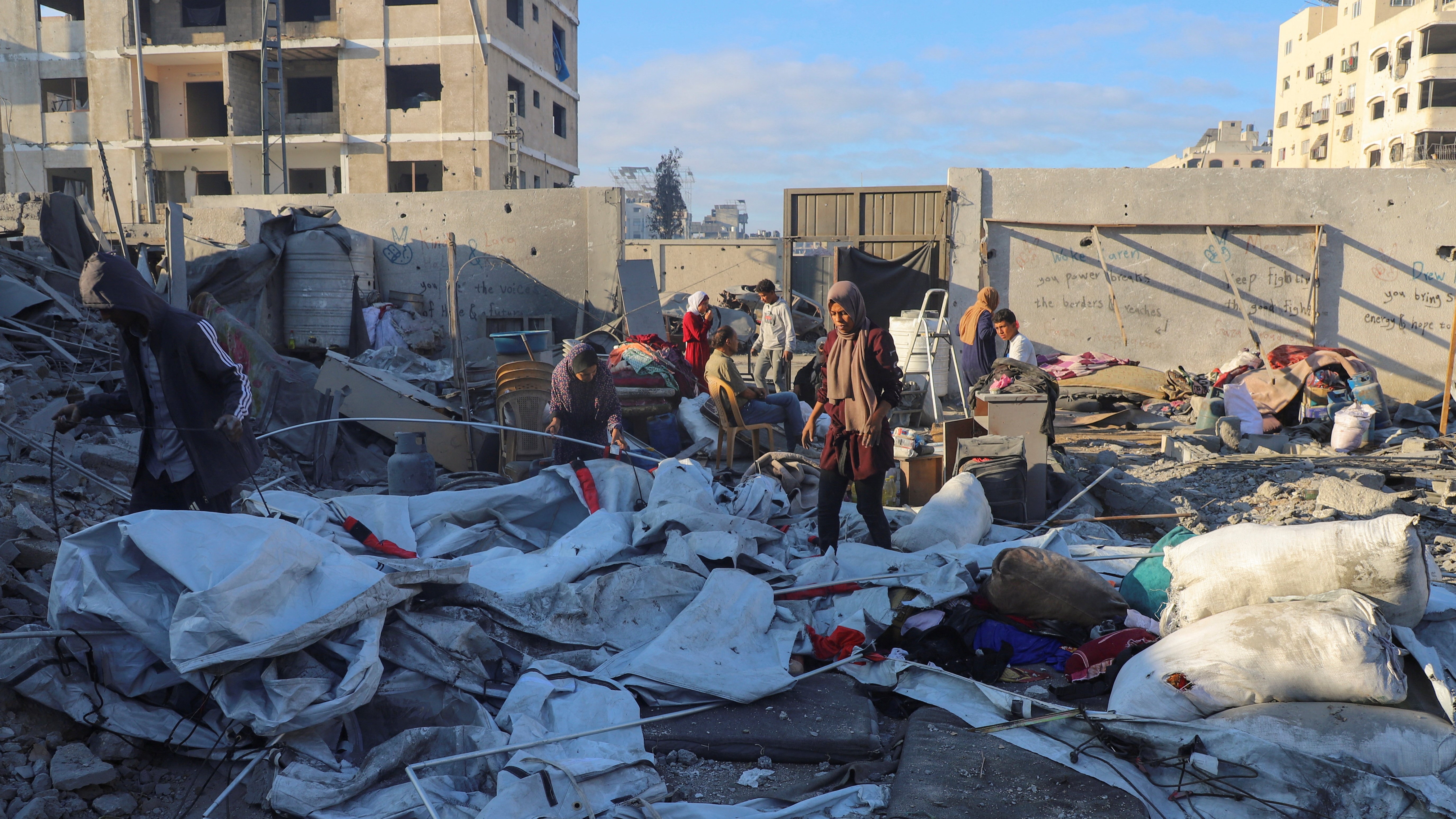 Imaxe dunha zona afectada polos últimos ataques de Israel ( REUTERS/Ebrahim Hajjaj)