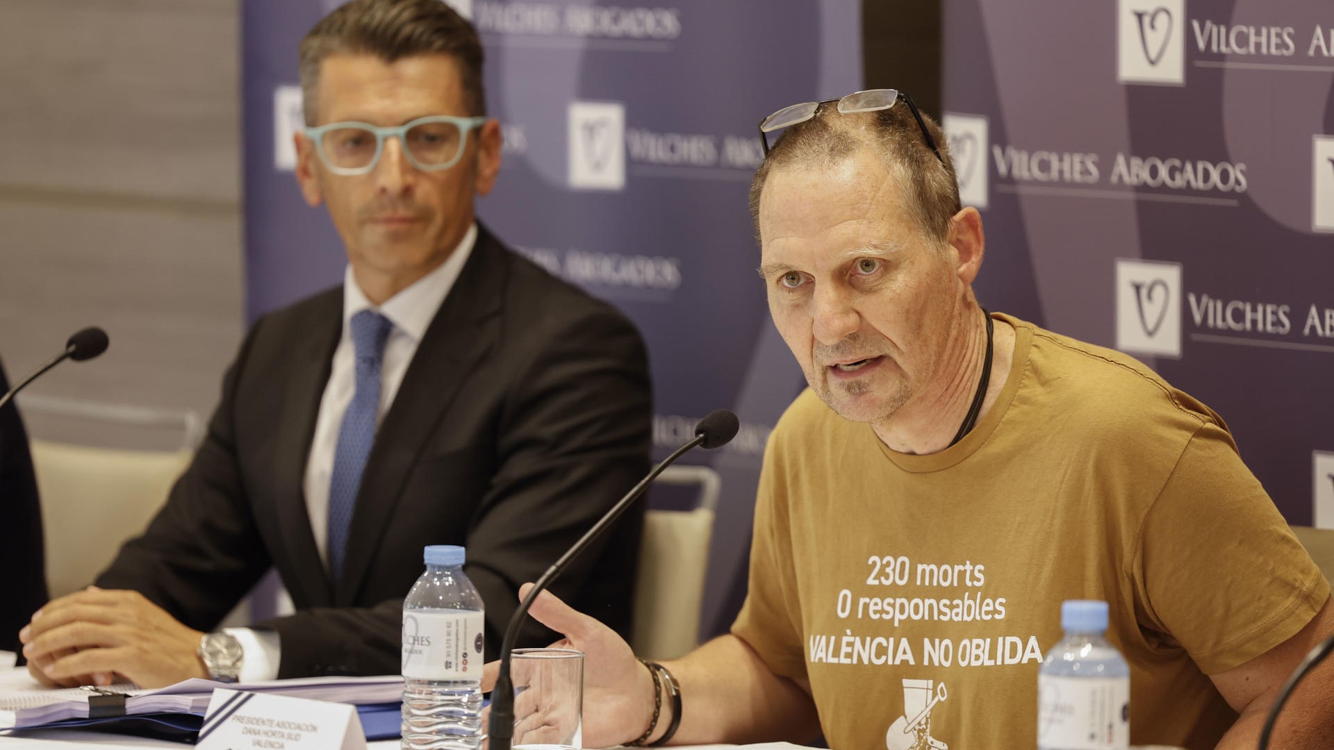 O presidente da asociación, Christian Lesaec (d) e o CEO de Vilches Avogados, Manuel Hernán (EFE/Ana Escobar)