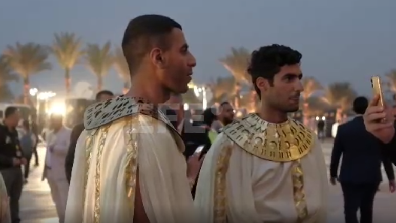 Imaxe da inauguración: EFE/ Edgar Gutierrez e Muhamed Hossand