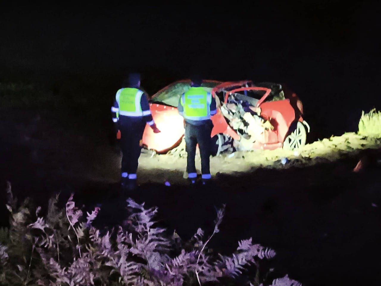 A Garda Civil no lugar do accidente, na parroquia de San Xoán de Campo, esta madrugada