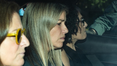 A xornalista Maribel Vilaplana (c) á súa saída dos Xulgados de Catarroja, o 3 de novembro de 2025- Jorge Gil - Europa Press