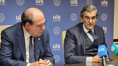 Juan Abarca Cidón, presidente de HM Hospitales e Miguel Ángel Escocet, rector da Universidade Intercontinental da Empresa (EUROPA PRESS)
