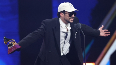 Un dos triunfadores da noite, o portorriqueño Bad Bunny (Reuters)