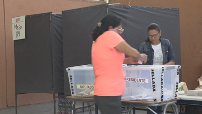 Os electores votan nas presidencias de Chile este domingo