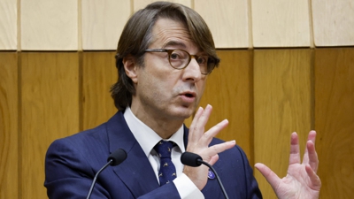 Intervención do conselleiro de Facenda, Miguel Corgos, no Parlamento de Galicia (EFE/EFE/Lavandeira jr)