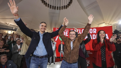 Pedro Sánchez e Miguel Ángel Gallardo, este mércores en Mérida (EFE/Jero Morales)