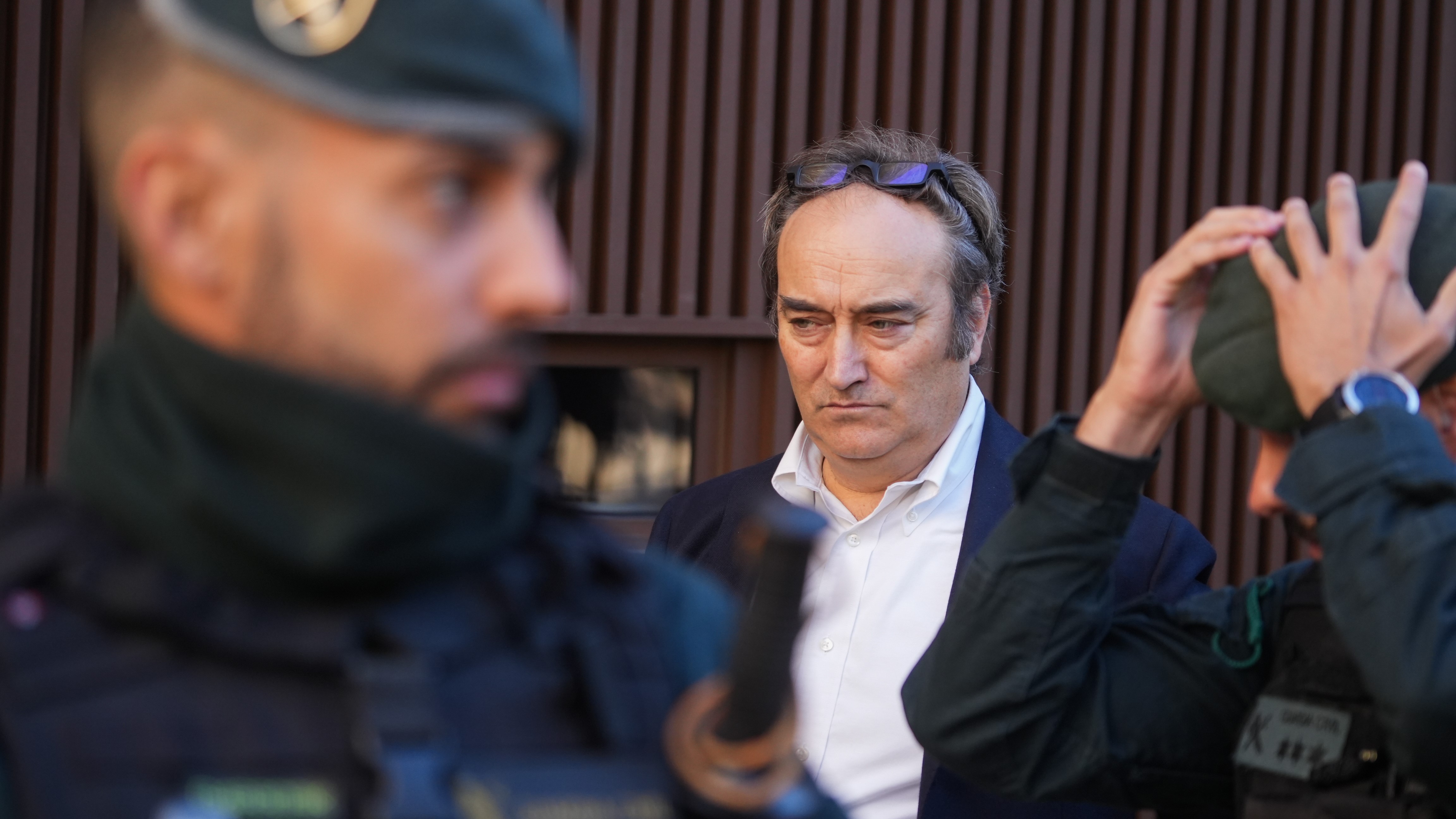 O propietario do restaurante El Ventorro, á súa saída do xulgado de Catarroja despois de prestar declaración (Jorge Gil/Europa Press)