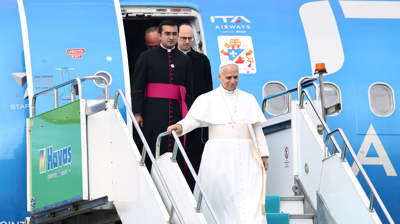 O papa León XIV á súa chegada a Turquía (Reuters)