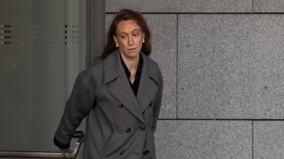 A avogada de Koldo García, Leticia de la Hoz, á súa chegada á Audiencia Nacional (Diego Radamés/Europa Press)