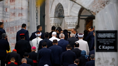 León XIV na súa visita á Mesquita Azul. REUTERS/Kemal Aslan