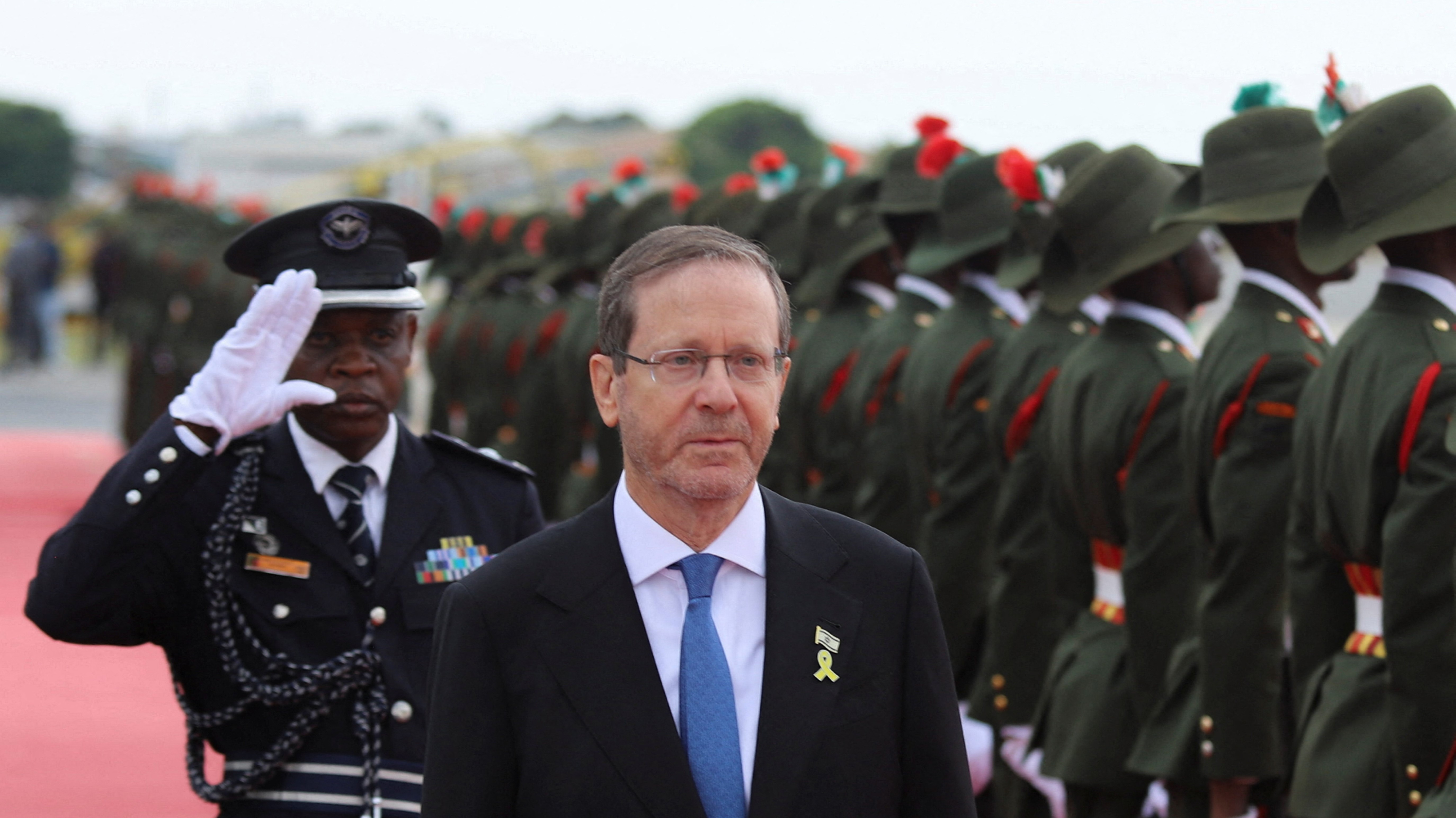 Isaac Herzog nunha recente visita a Zambia. REUTERS/Moses Mwape