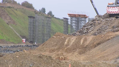 Traballos na autovía en Arzúa