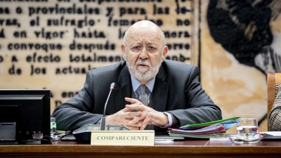Tezanos compareceu este martes ante a comisión de investigación sobre a xestión do CIS no Senado (A. Pérez Meca-Europa Press)