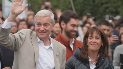 O republicano José Antonio Kast sucederá a Boric na presidencia de Chile