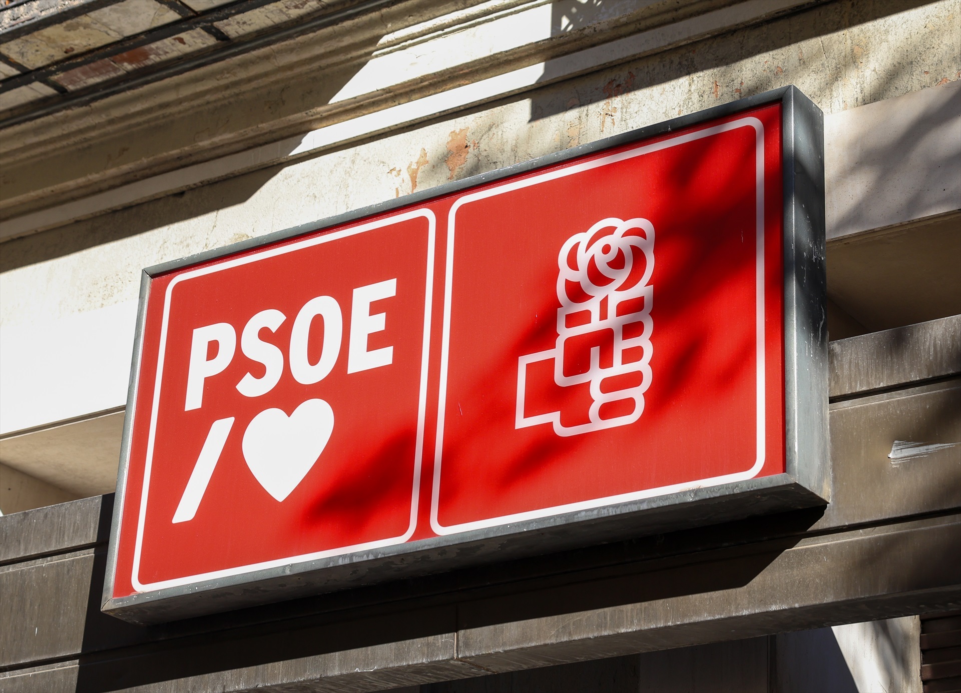 Fachada da sede do PSOE na rúa Ferraz. Europa Press