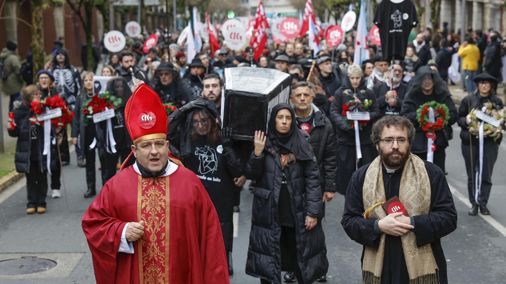 Imaxe da mobilización celebrada este mércores en Santiago de Comopostela (EFE/Lavandeira jr)