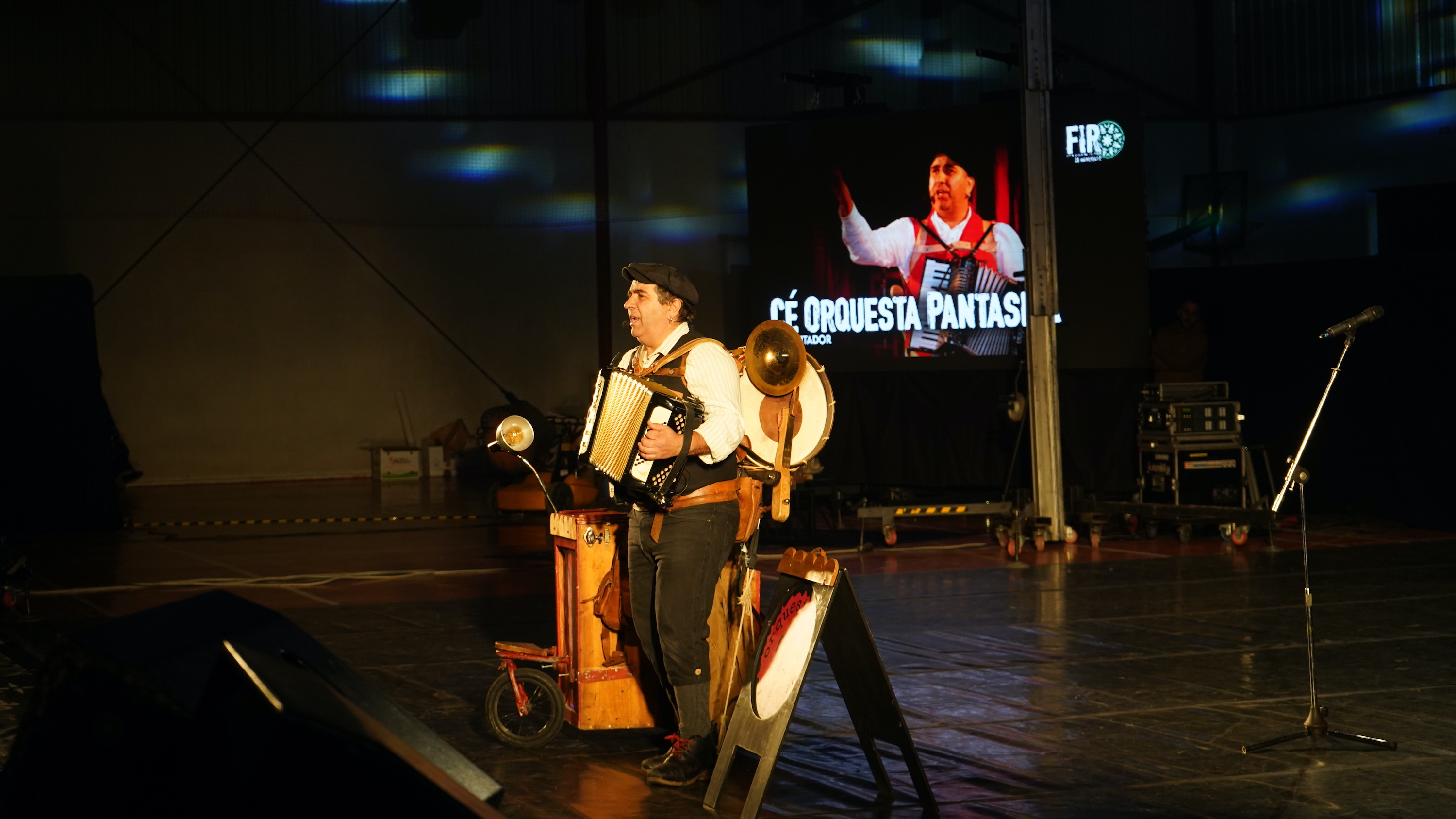 A música de Cé Orquestra Pantasma foi o fío condutor da gala