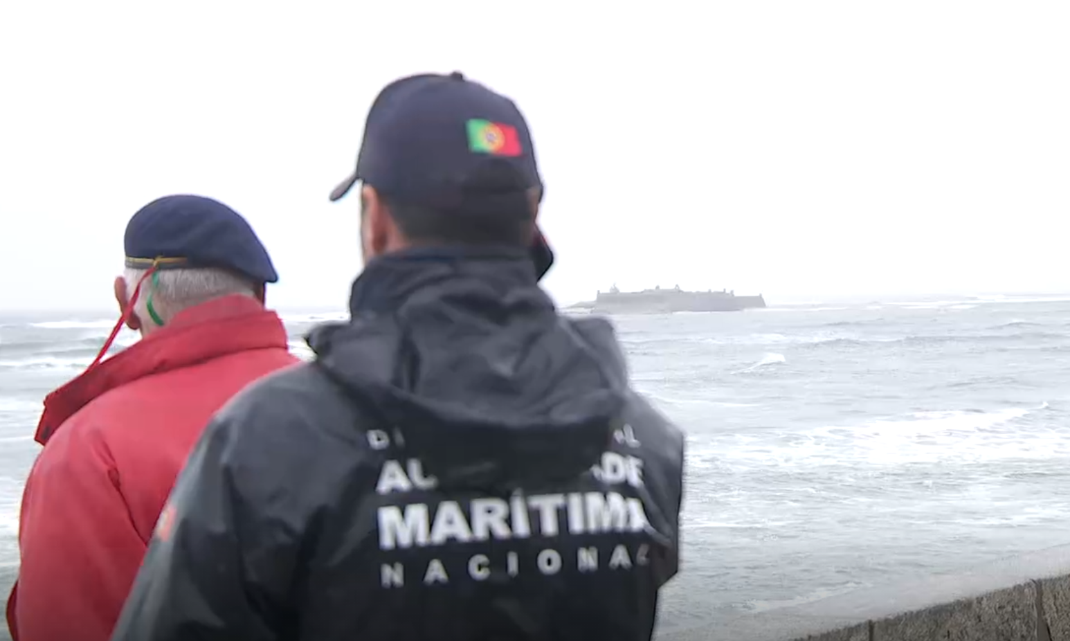 Dispositivo de busca dos mariñeiros do pesqueiro portugués afundido o 14 de decembro fronte ás costas de Caminha