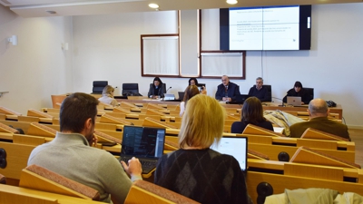 Xuntanza extraordinaria do Consello de Goberno da Universidade de Vigo este martes (Efe/Universidade de Vigo)