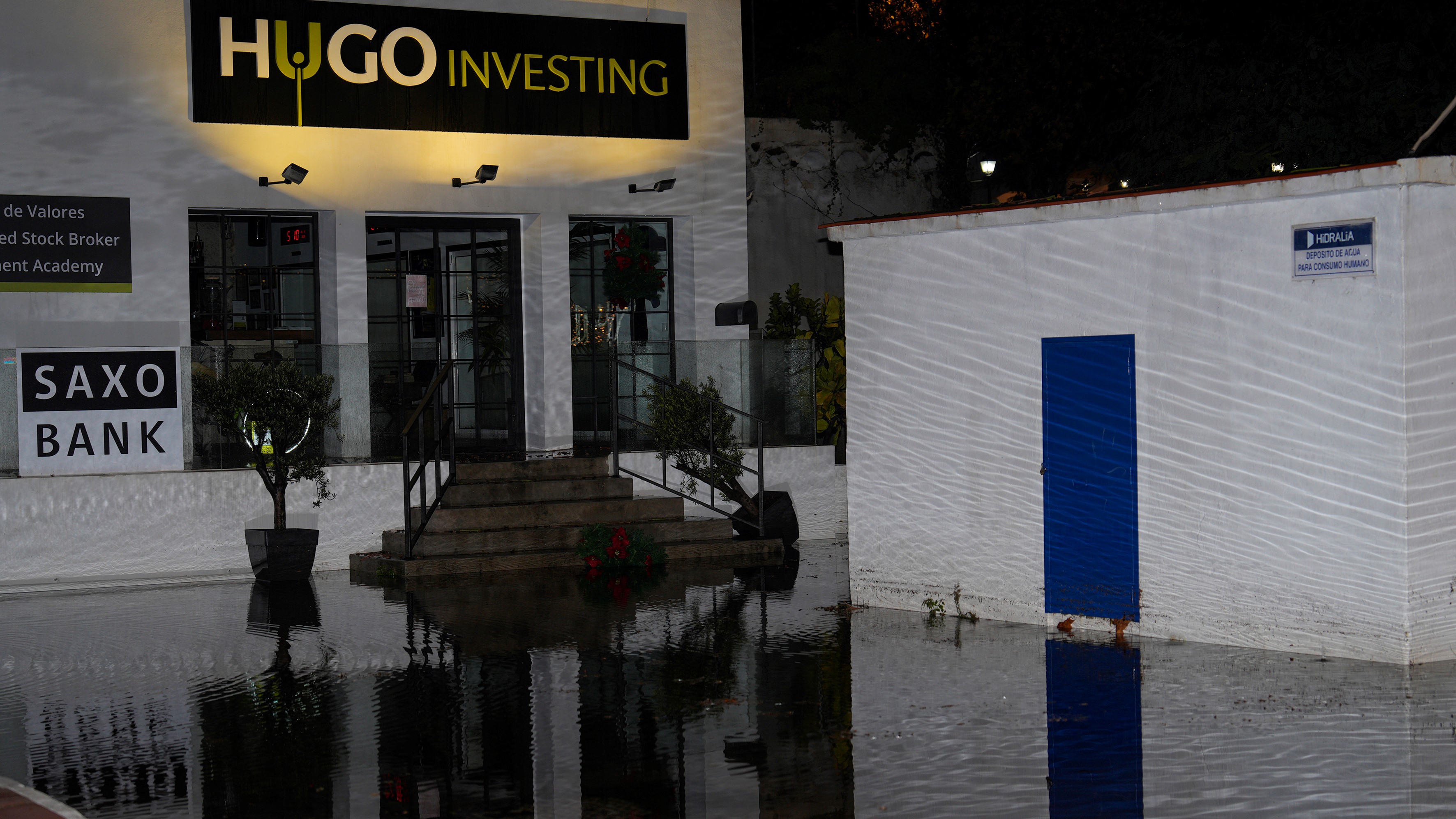 Zona inundada en Marbella. EFE/Juan Carlos Domínguez