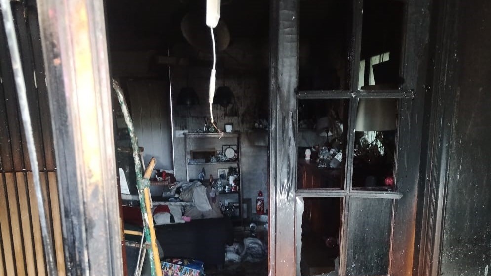 Estado do interior da vivenda tras o lume. Foto: GES Mugardos