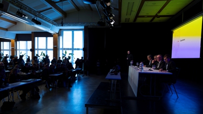 Comparecencia das autoridades locais de Crans Montana, este martes (Reuters)