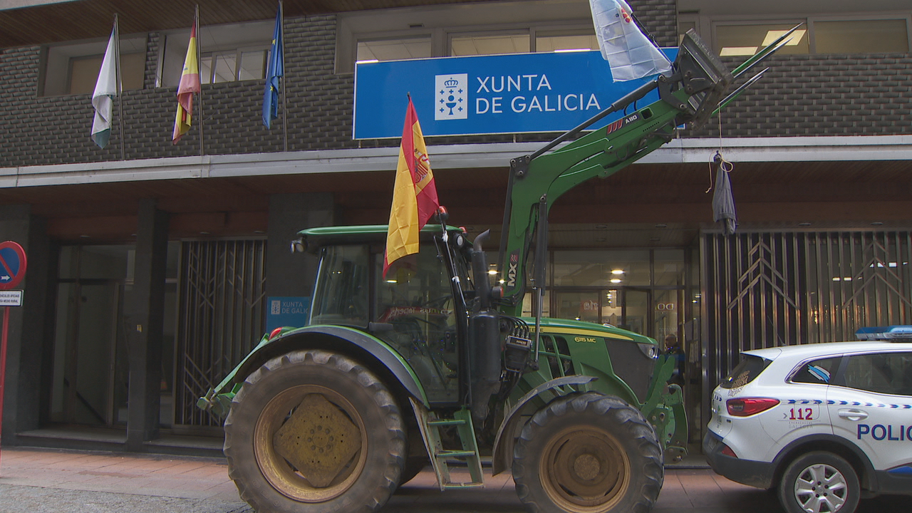 Protestas en fronte á Xunta de Galicia, en Ourense
