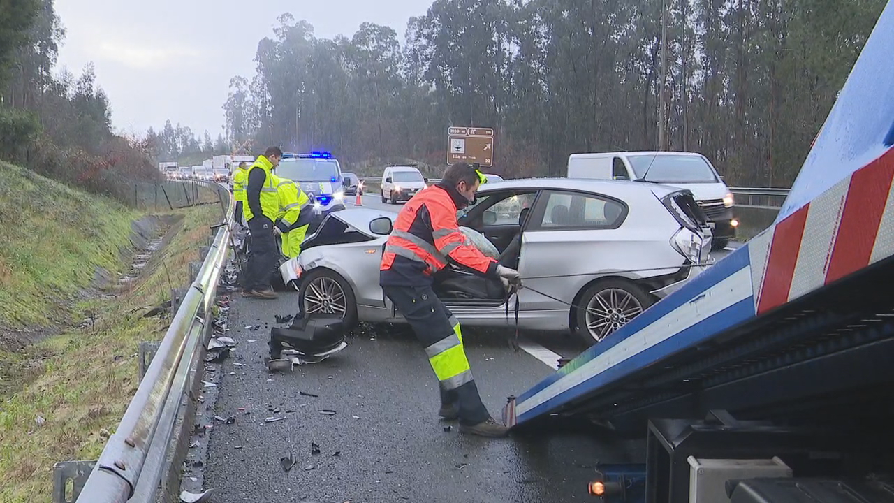 Imaxe dun dos vehículos implicados no accidente