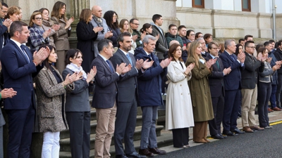 Minuto de silencio do goberno galego (EFE/Xoán Rey)