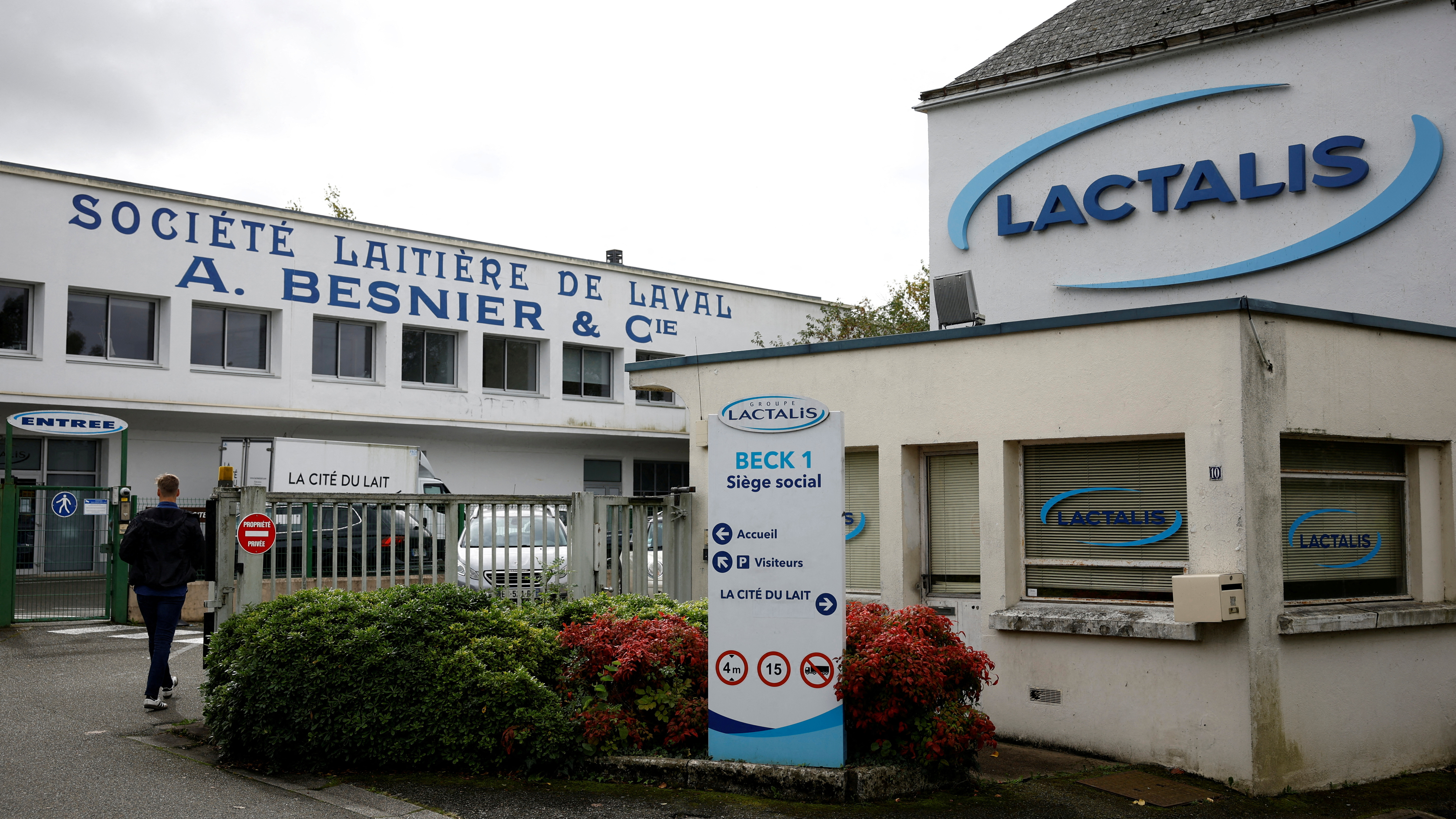 Imaxe da multinacional Lactalis en Francia (via REUTERS)